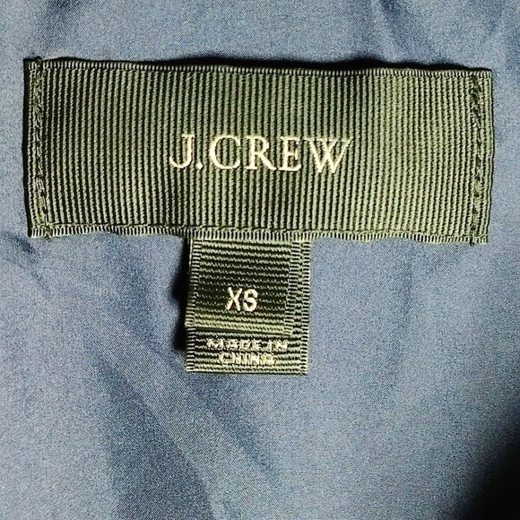 J Crew Excursion Puffer Quilted Strippied Vest.Down feather filling.Size XS NWOT - Picture 6 of 10